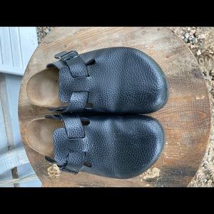 Birki’s black clogs
